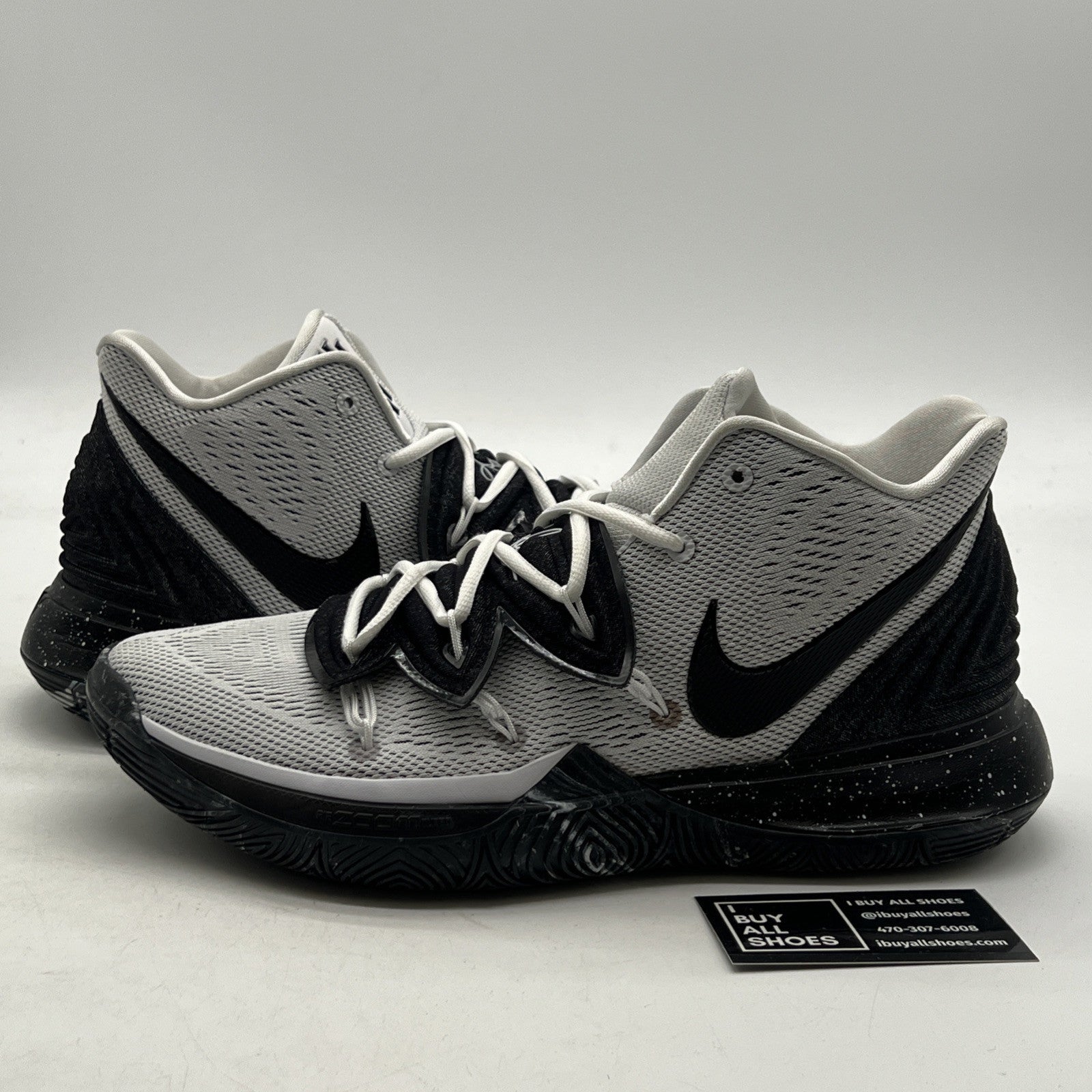 Size 11.5 - Nike Kyrie 5 Oreo - (AO2918-100)