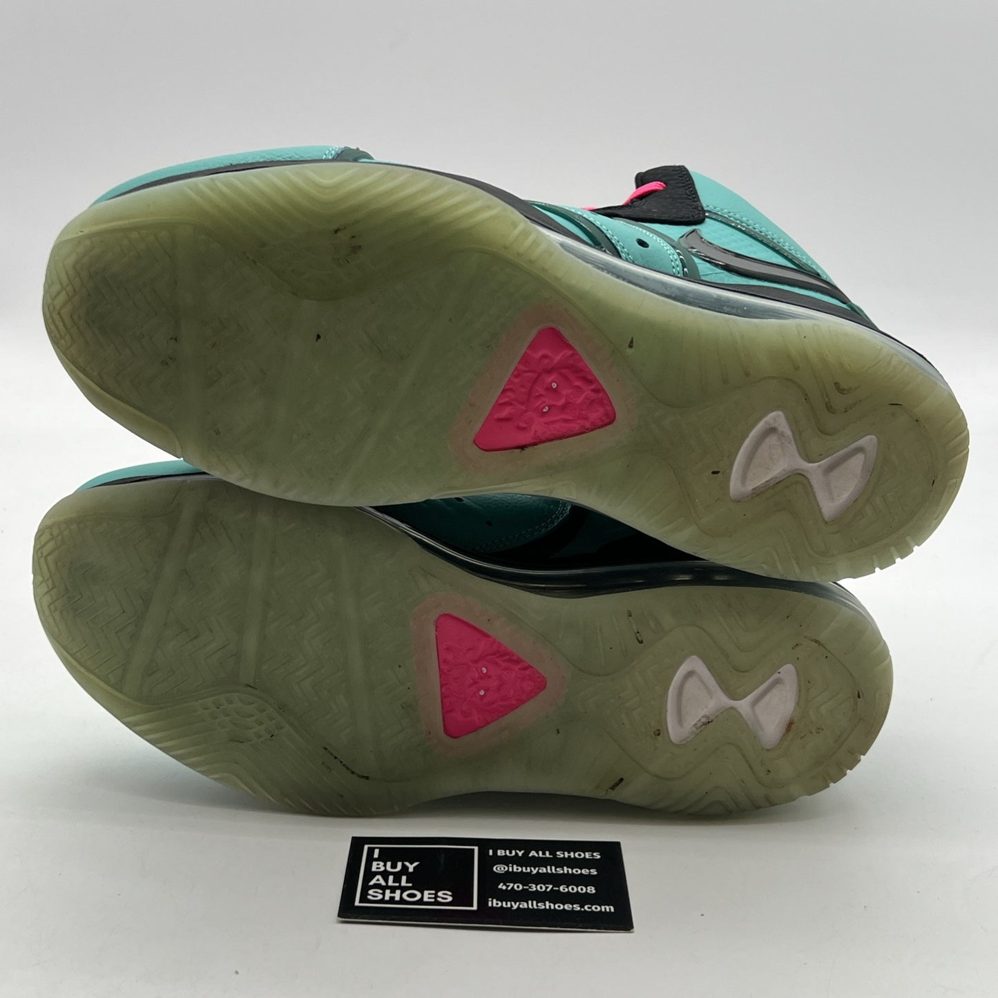 Size 9.5 - Nike LeBron 8 Retro 2021 Pre-Heat (CZ0328-400)