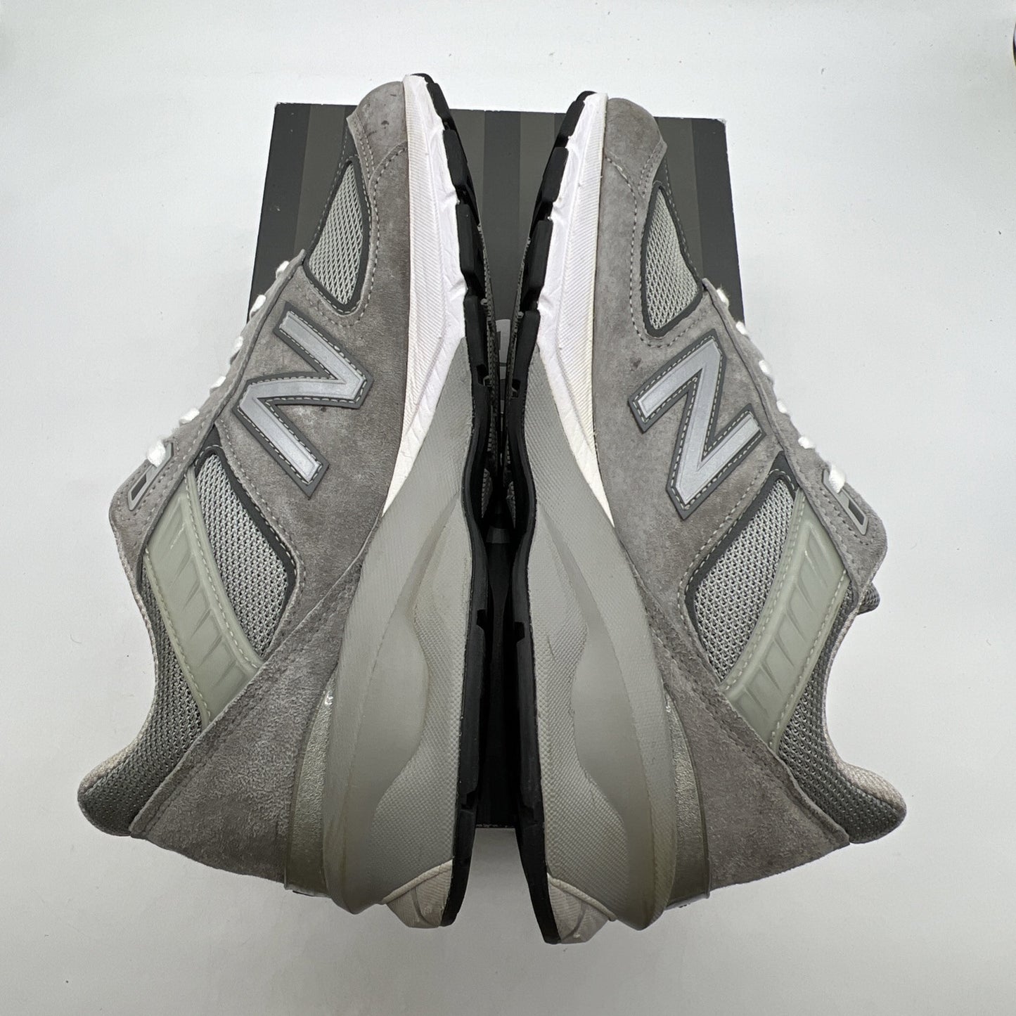 Size 10 - New Balance 990v5 Made in USA Low Castlerock (M990GL5)
