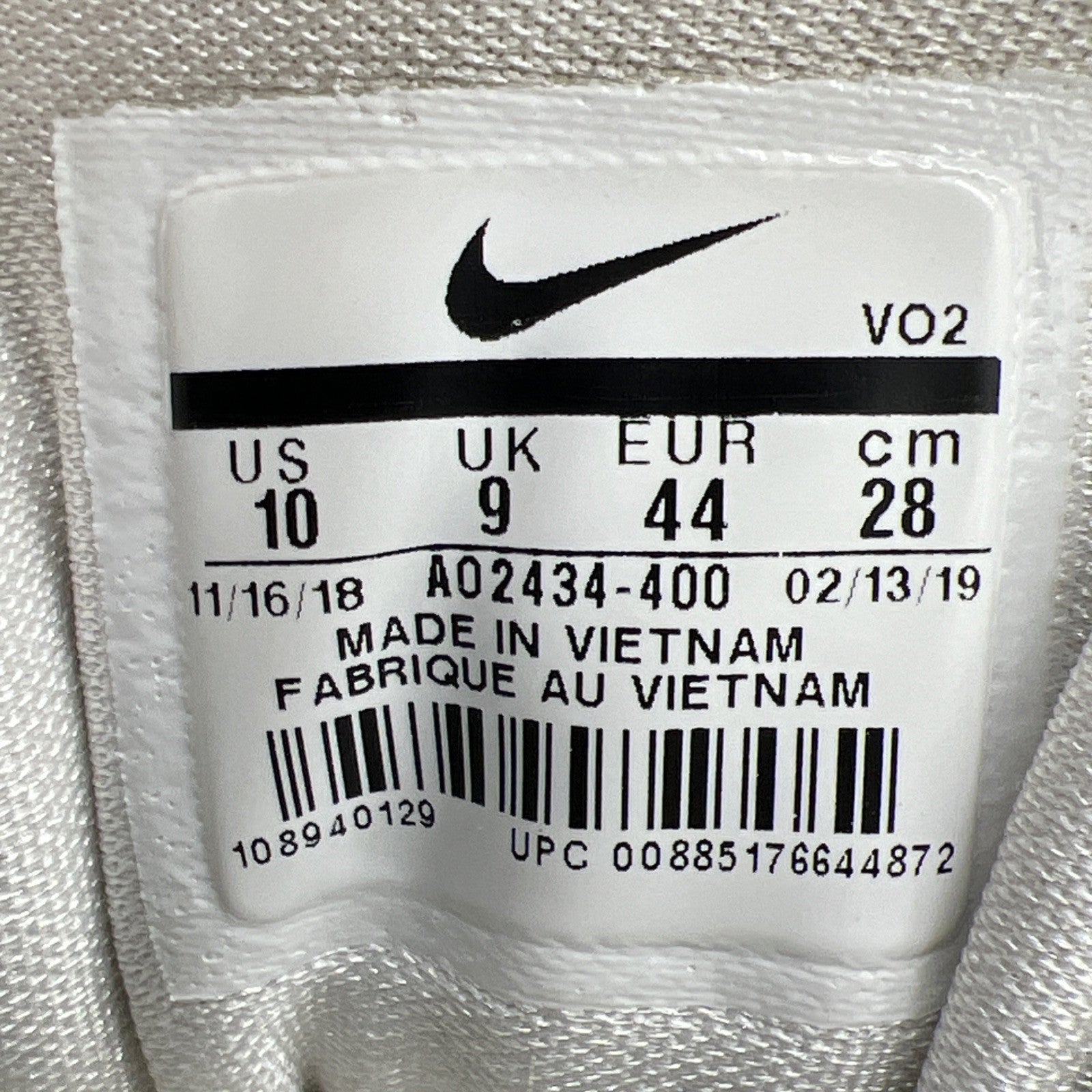 Size 10 - Nike Zoom LeBron 3 Houston Oilers (AO2434-400)