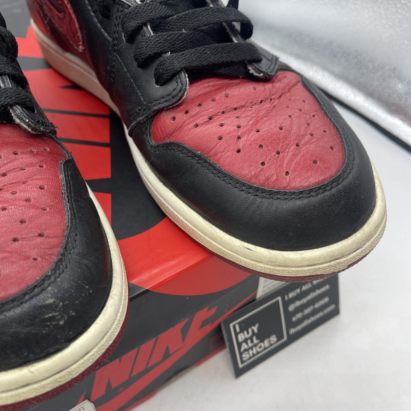 Size 10.5 - Jordan 1 Retro OG High Banned, Bred Black Red leather (555088-001)