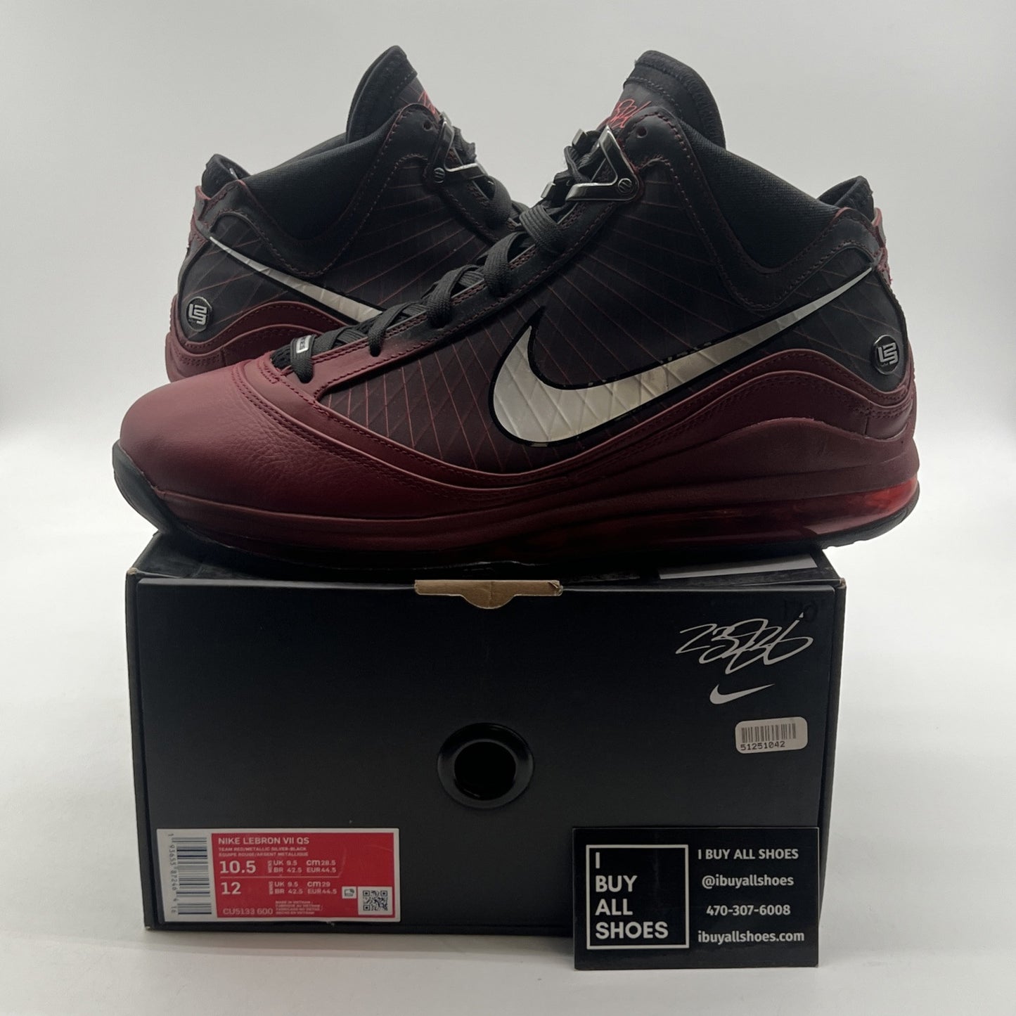 Size 10.5 - Nike Air Max LeBron VII Retro QS Christmas 2019 (CU5133-600)