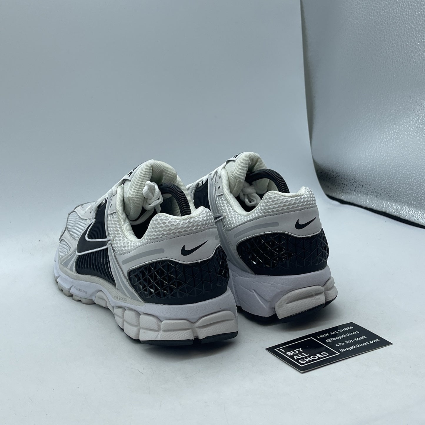 Size 10 - Nike Men’s Zoom Vomero 5 FB9149101 White/Black/Platinum Tint
