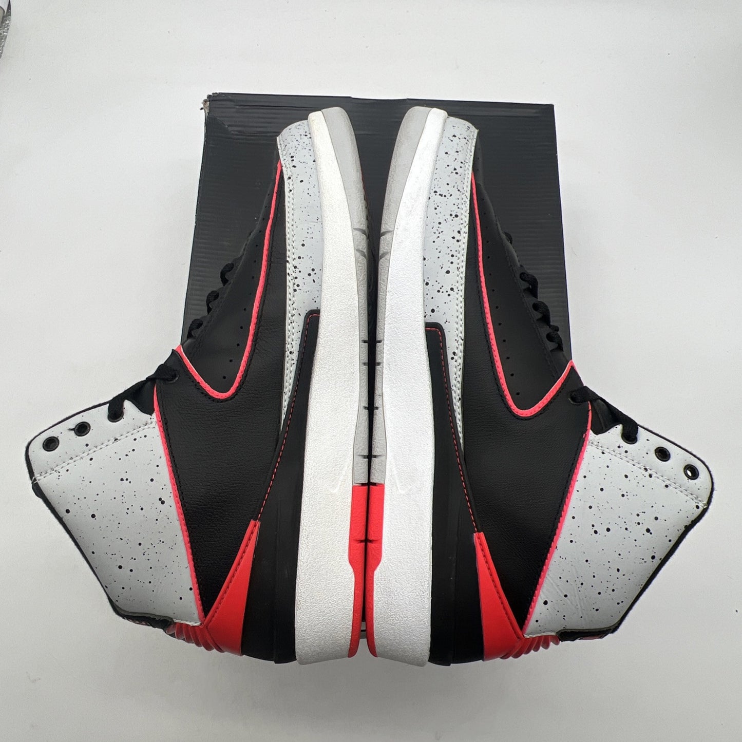 Size 10.5 - Air Jordan 2 Retro Infrared 23 (385475-023)