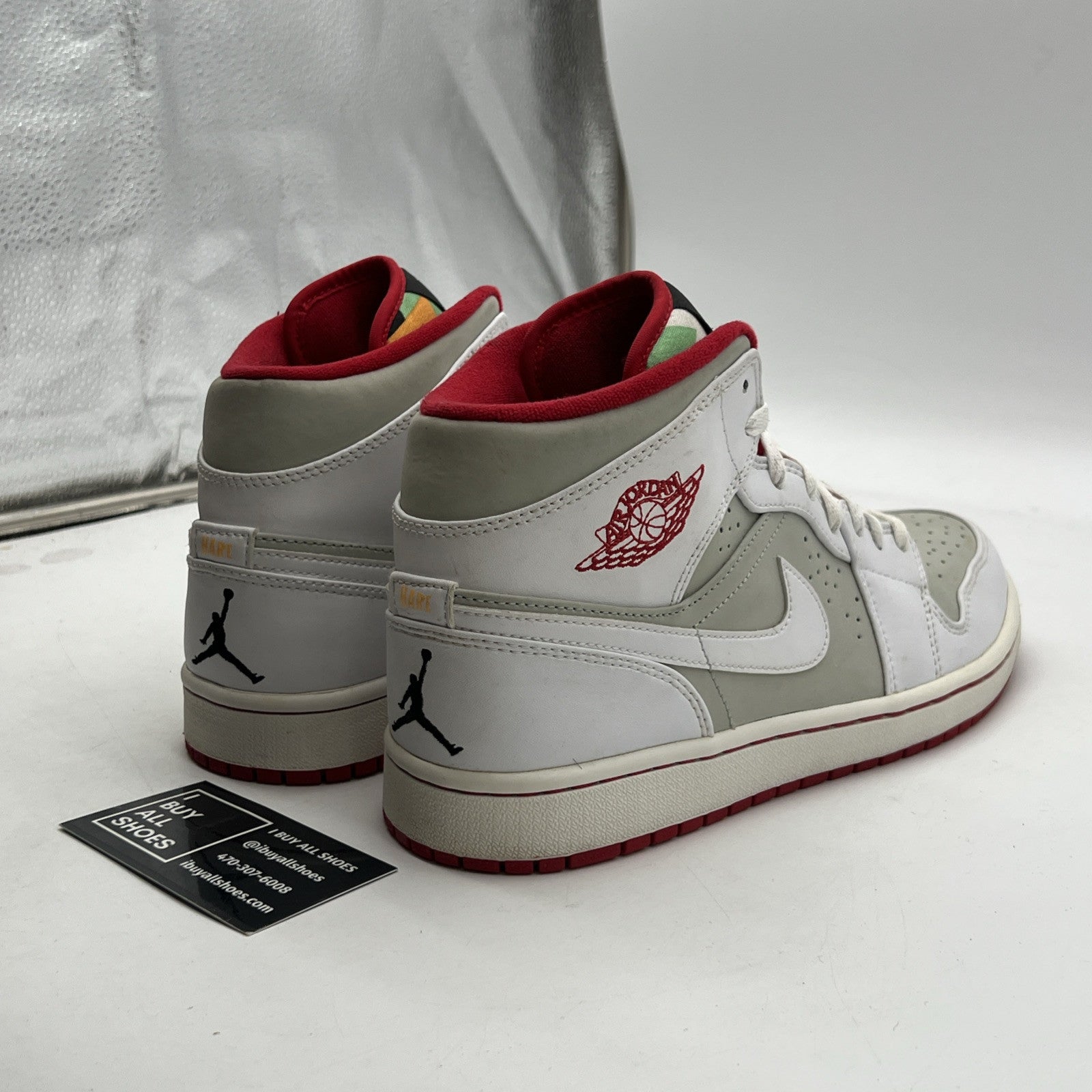 Size 10 - Air Jordan 1 2015 Mid Hare (719551-123)