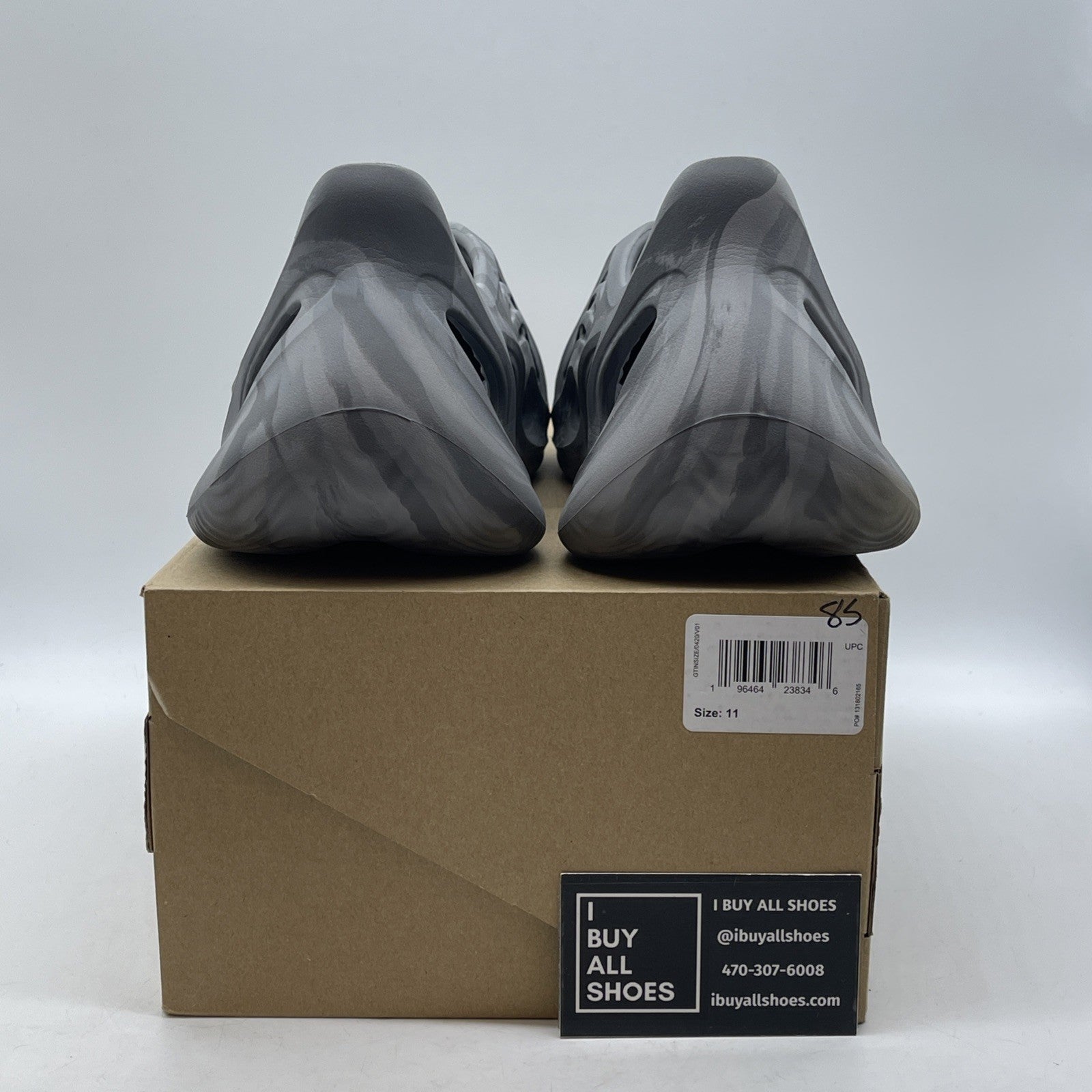 Size 11 - NEW YEEZY Foam Runner MX Granite Grey Rubber   (IE4931)