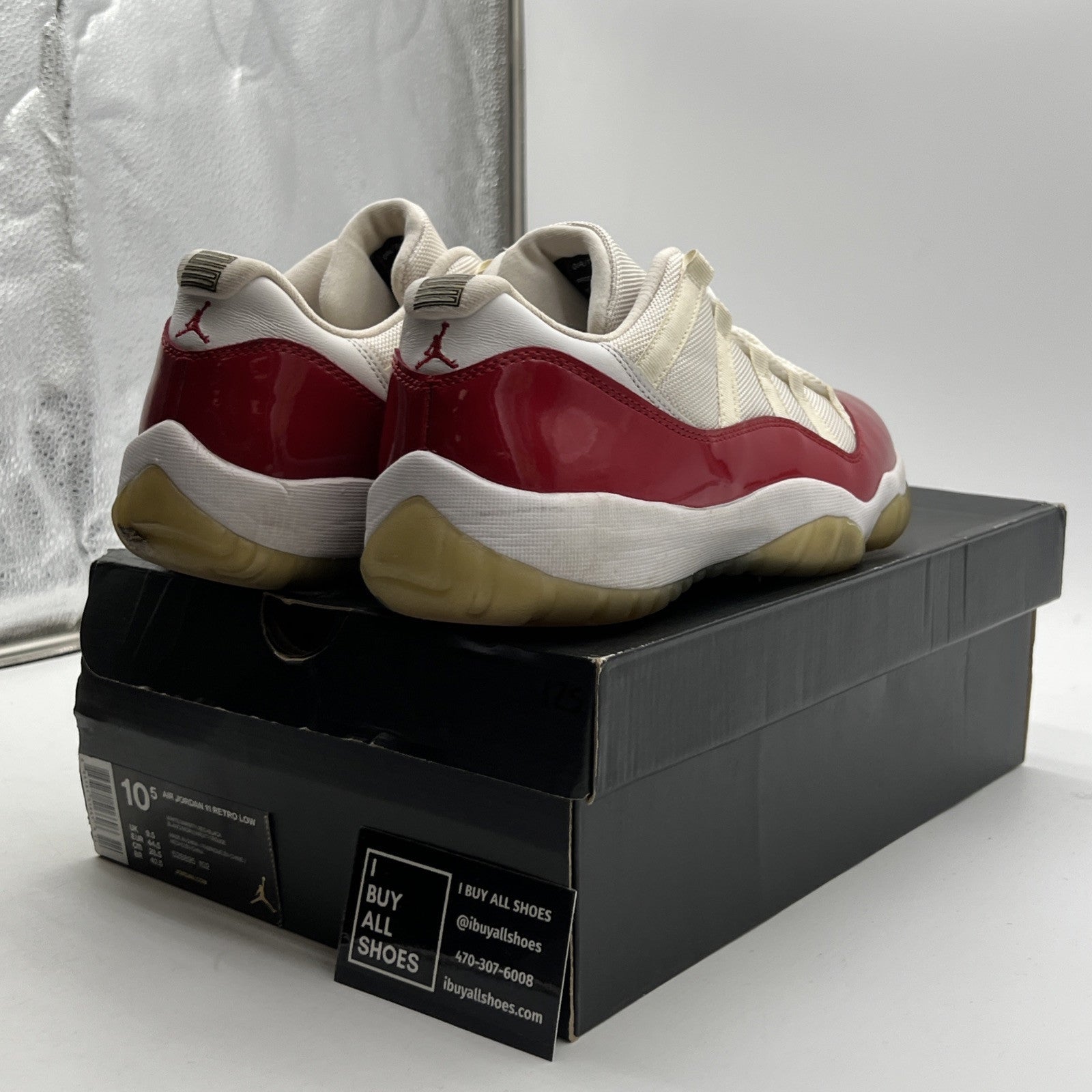 Size 10.5 - Air Jordan 11 Retro 2016 Low Cherry (528895-102)