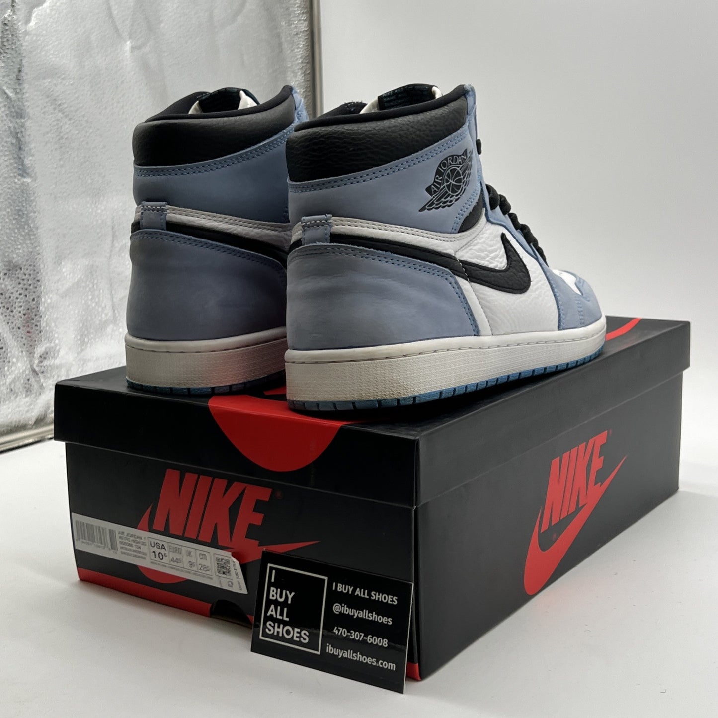Size 10.5 - Air Jordan 1 Retro OG High University Blue (555088-134)