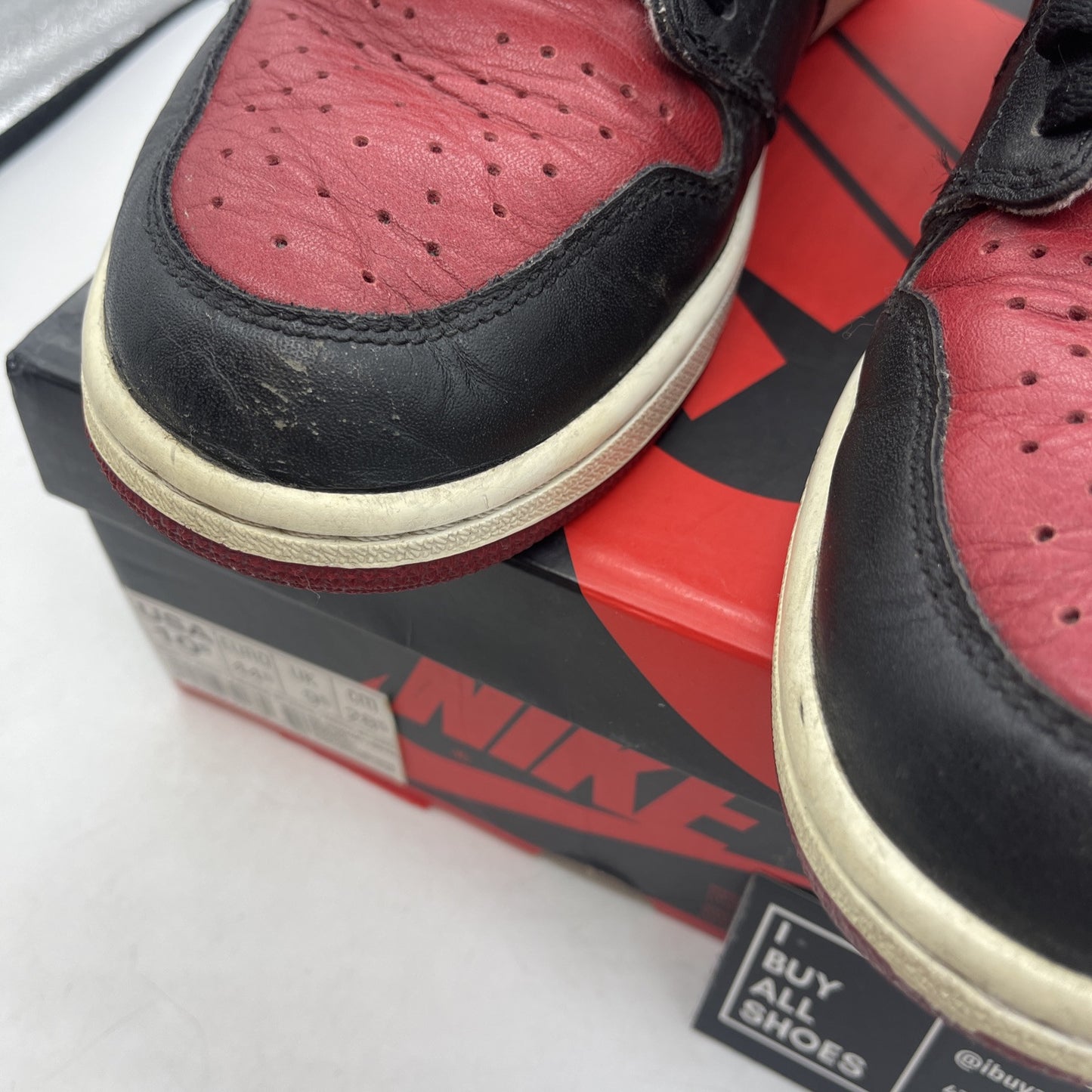 Size 10.5 - Jordan 1 Retro OG High Banned, Bred Black Red leather (555088-001)