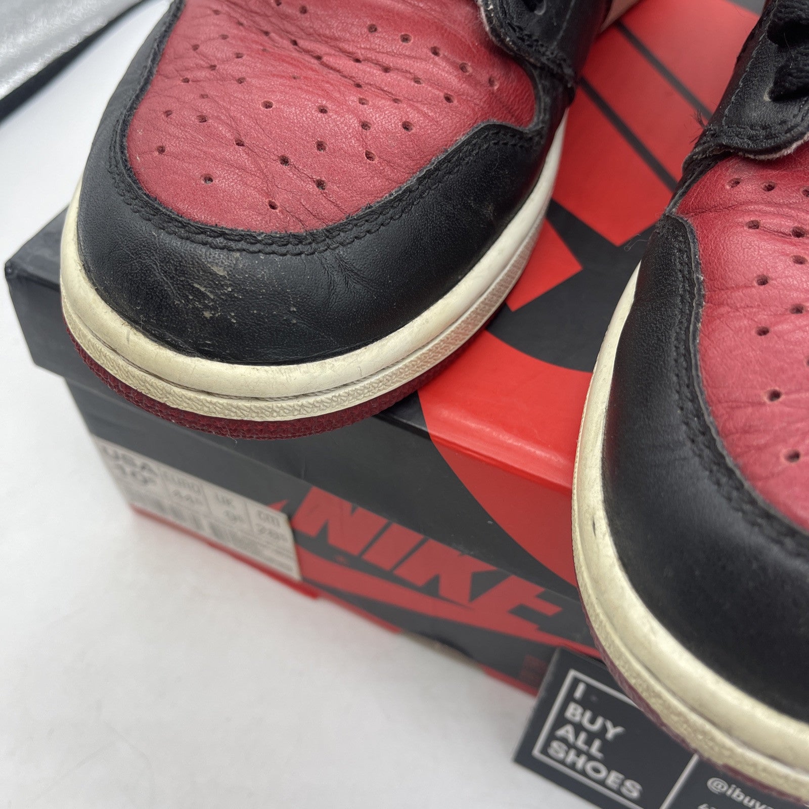 Size 10.5 - Jordan 1 Retro OG High Banned, Bred Black Red leather (555088-001)