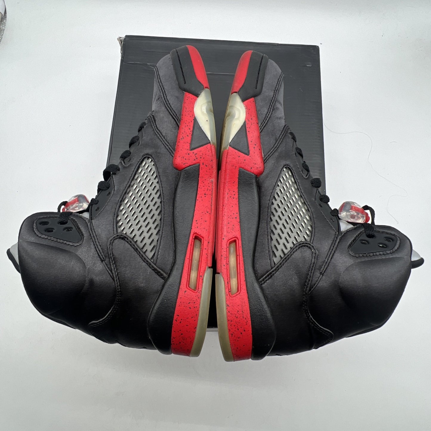 Size 9 - Air Jordan 5 Retro Satin Bred (136027-006)