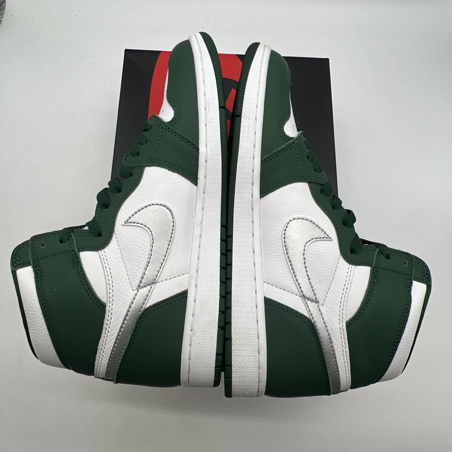 Size 10.5 - Air Jordan 1 Retro OG High Gorge Green (DZ5485-303)