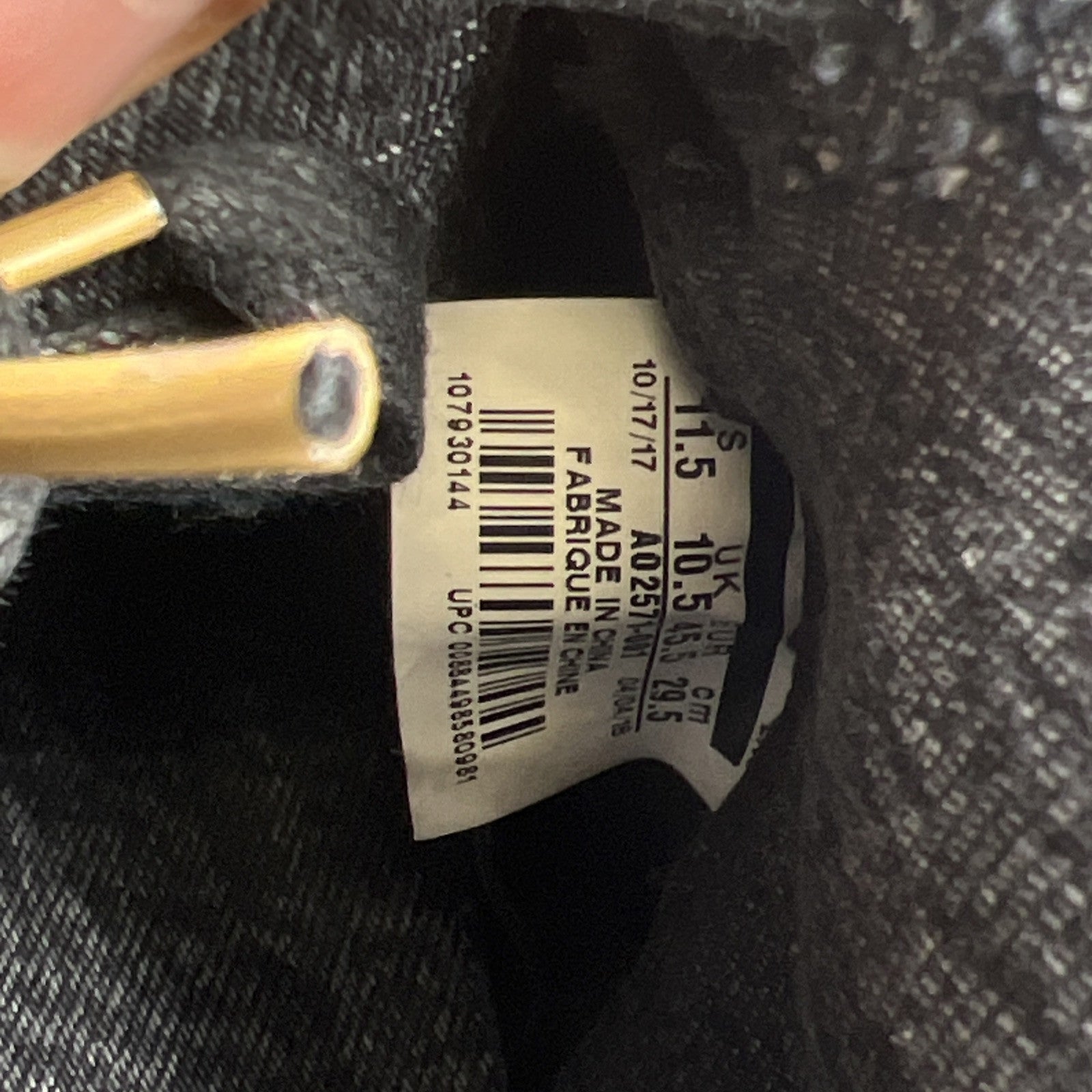 Size 11.5 - Levi's x Air Jordan 4 Retro Black Denim (AO2571-001)