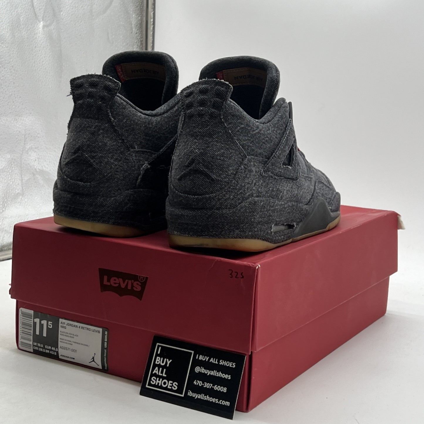 Size 11.5 - Levi's x Air Jordan 4 Retro Black Denim (AO2571-001)