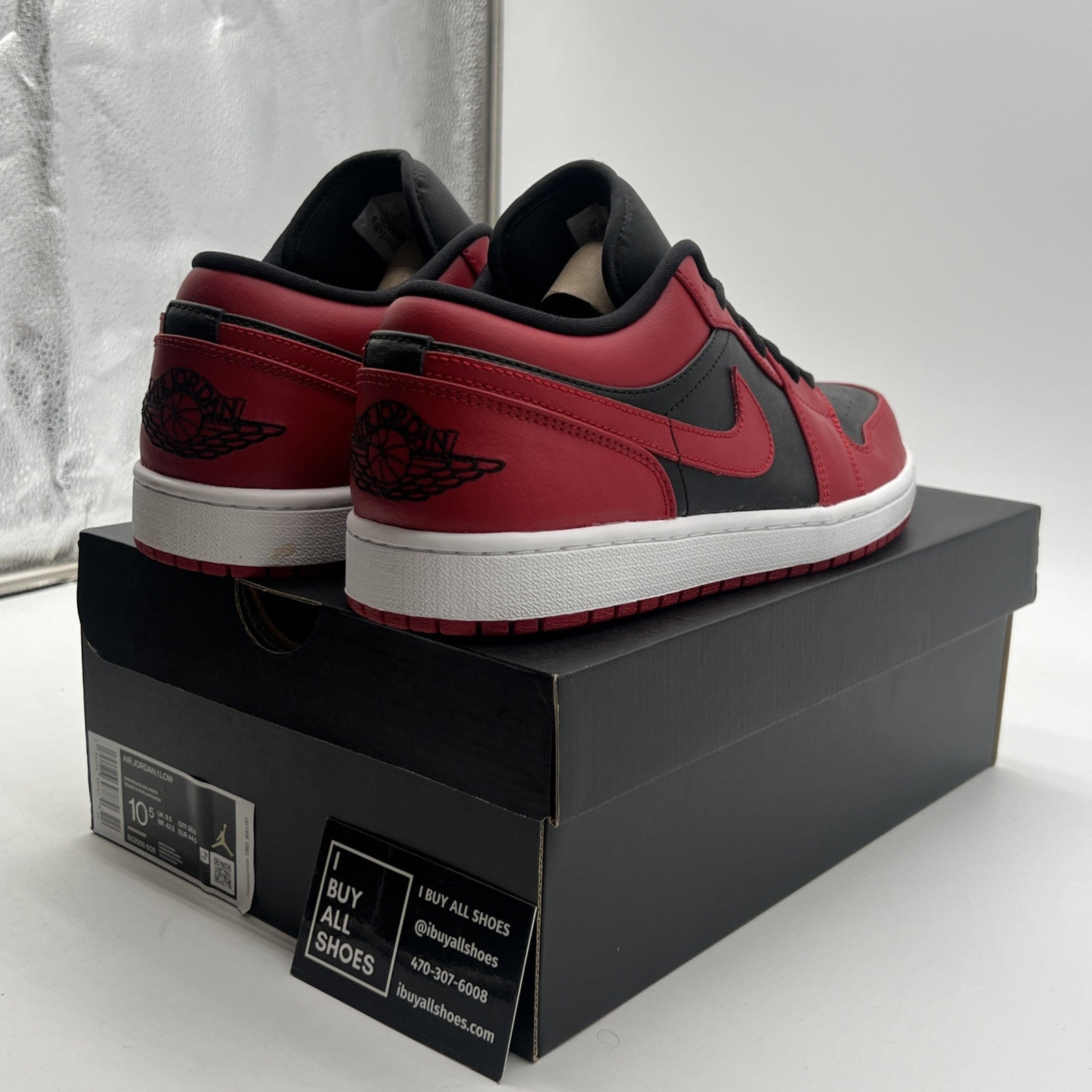 Size 10.5 - Air Jordan 1 Low Reverse Bred (553558-606)