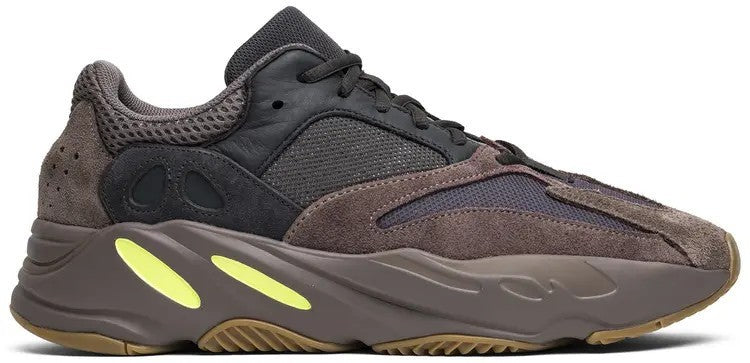 Size 11 - adidas Yeezy Boost 700 V1 Mauve (EE9614)