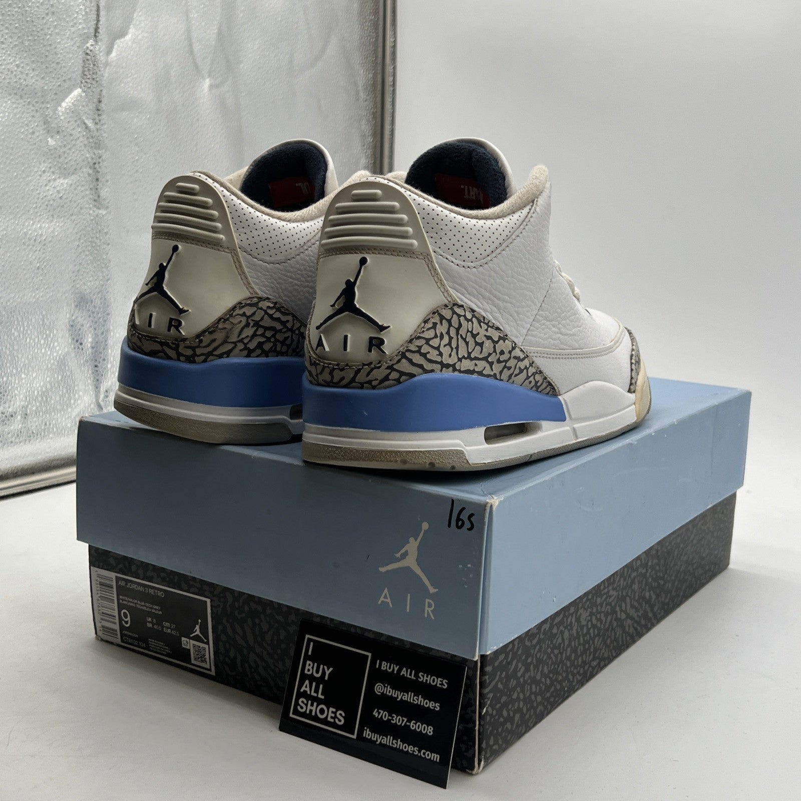 Size 9 - Air Jordan 3 Retro Mid UNC (CT8532-104)