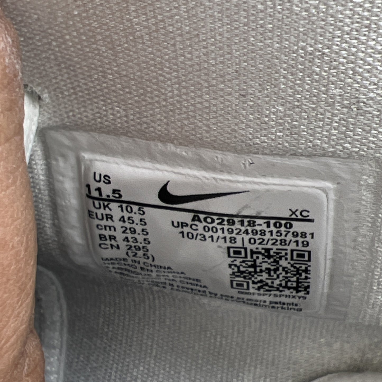 Size 11.5 - Nike Kyrie 5 Oreo - (AO2918-100)